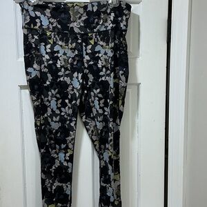 J Jill HIgh Fit Performance Waist Floral Leggings